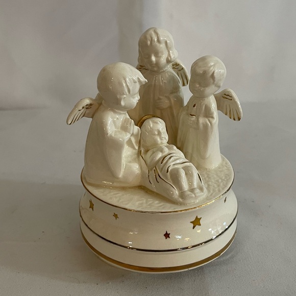 Schmid Christmas Rotating Music Box - Picture 1 of 6